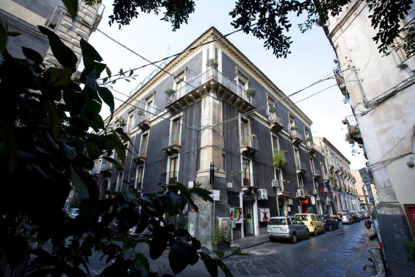 The House Apartman Catania Kültér fotó